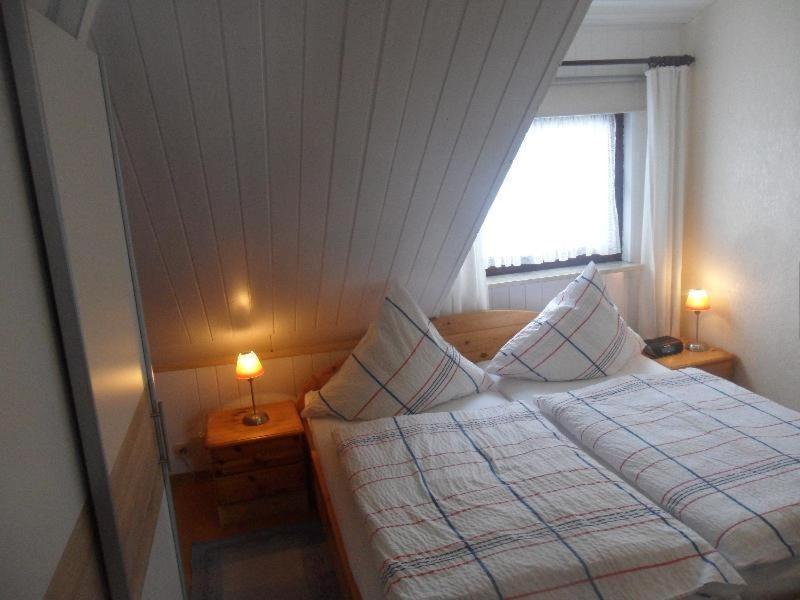Haus-Lily-Nr-03 Apartment Busum Bagian luar foto